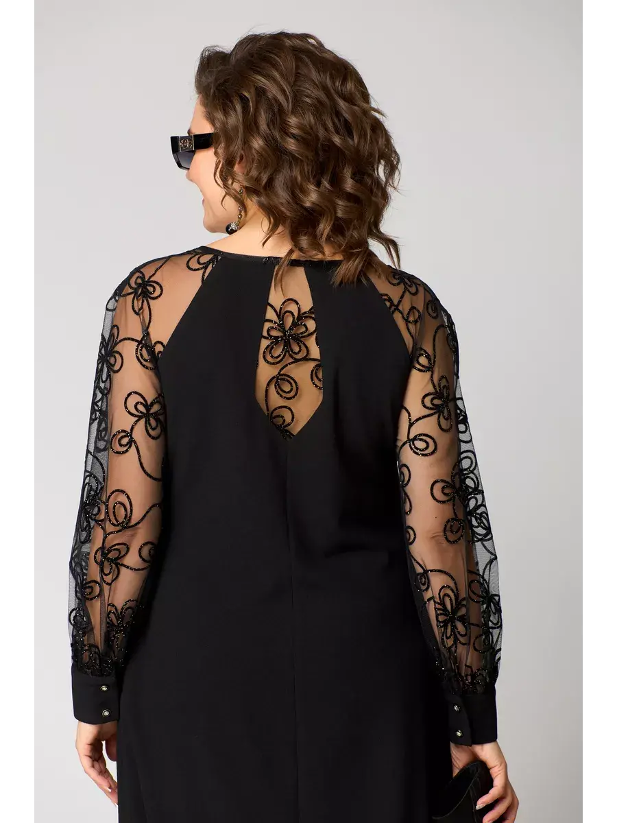 Helvya™ figure-hugging dress