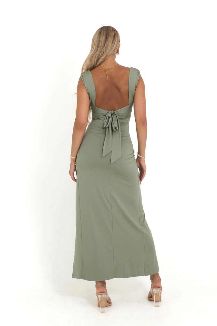 Alessa™ Feminine Midi Dress