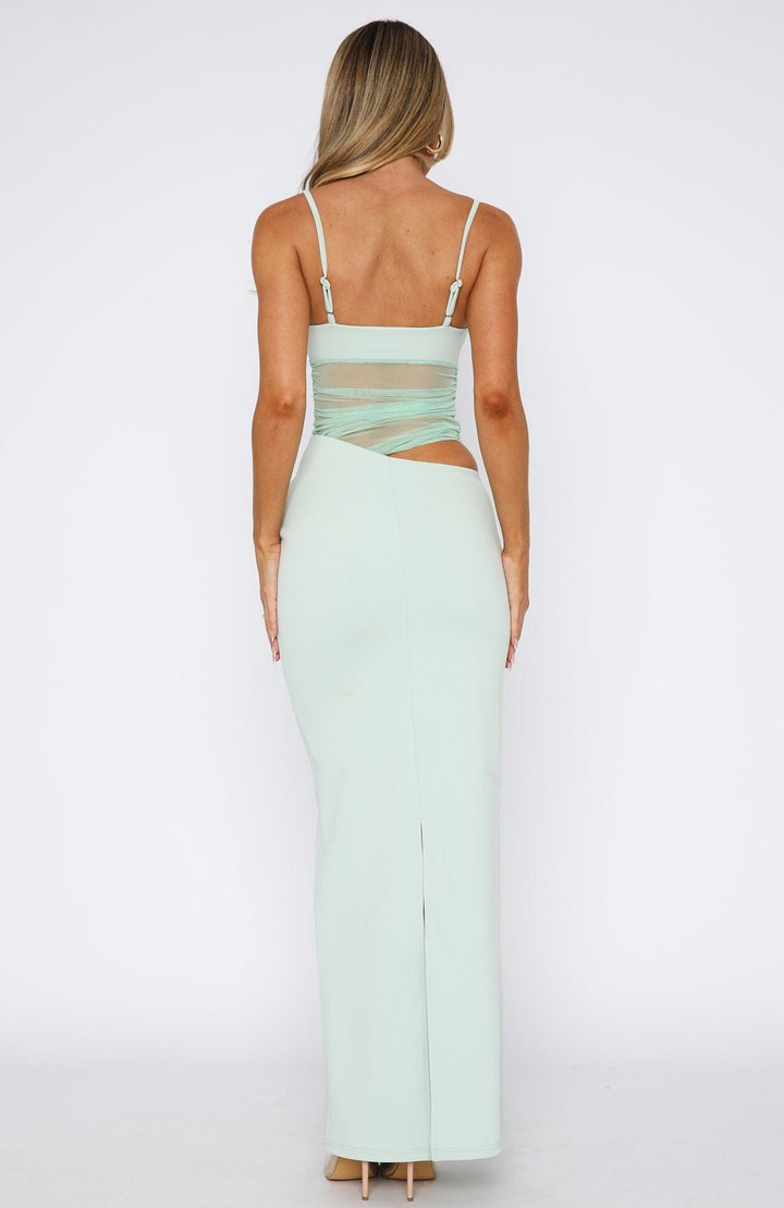 Celie™ Feminines Maxi Dress with Flowing Silhouette
