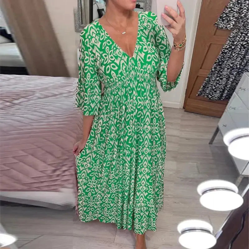 Darya™ dress with print and V-neckline