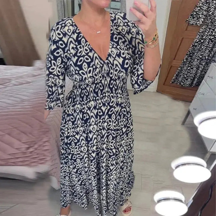 Darya™ dress with print and V-neckline