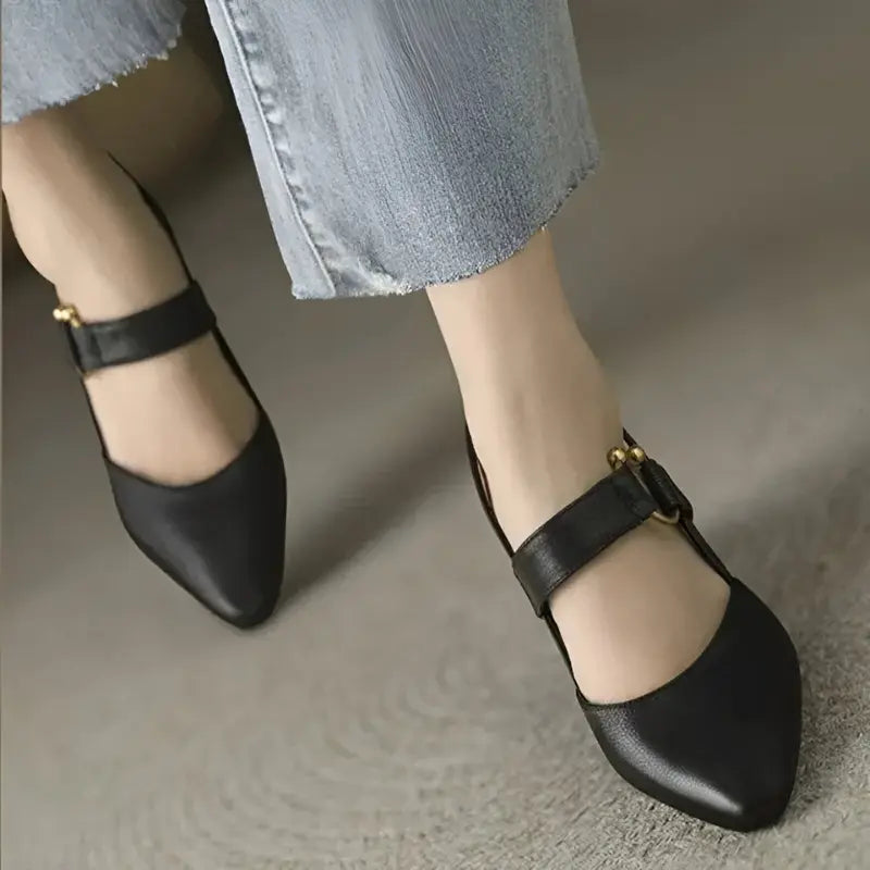 Ella™ Modern orthopedic pumps