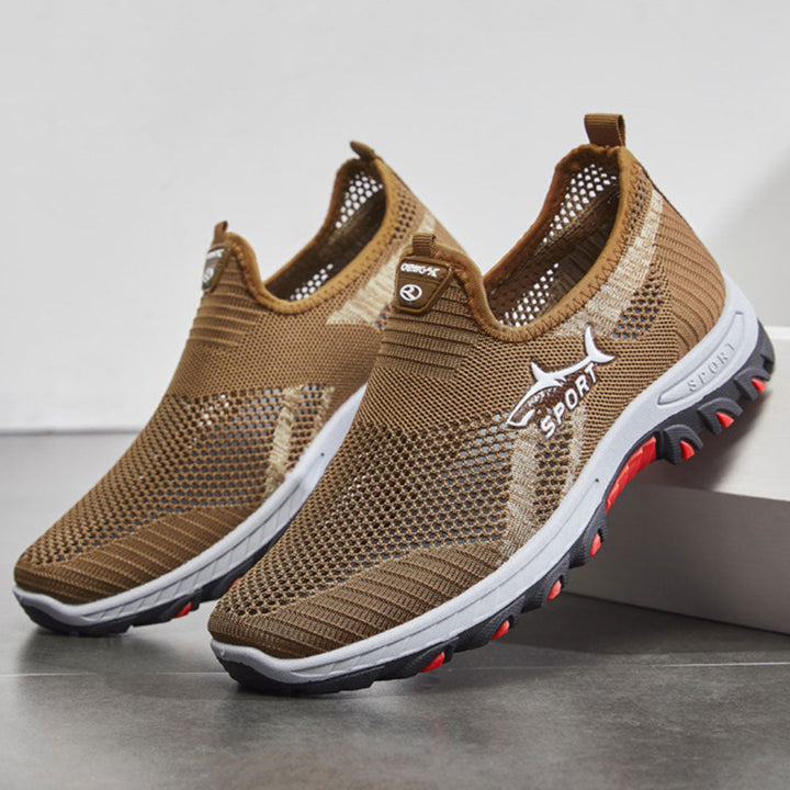 Mali™ breathable sneaker with cooling comfort