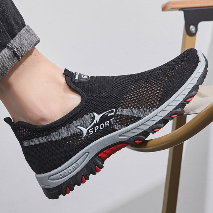 Mali™ breathable sneaker with cooling comfort