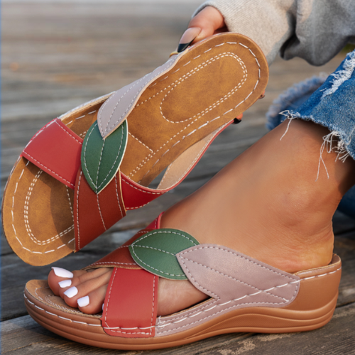 Milo™ Comfortable everyday sandal with support function