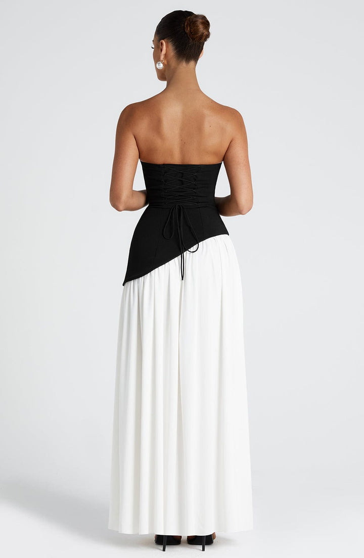 Nerina™ Flowing Maxi Dress
