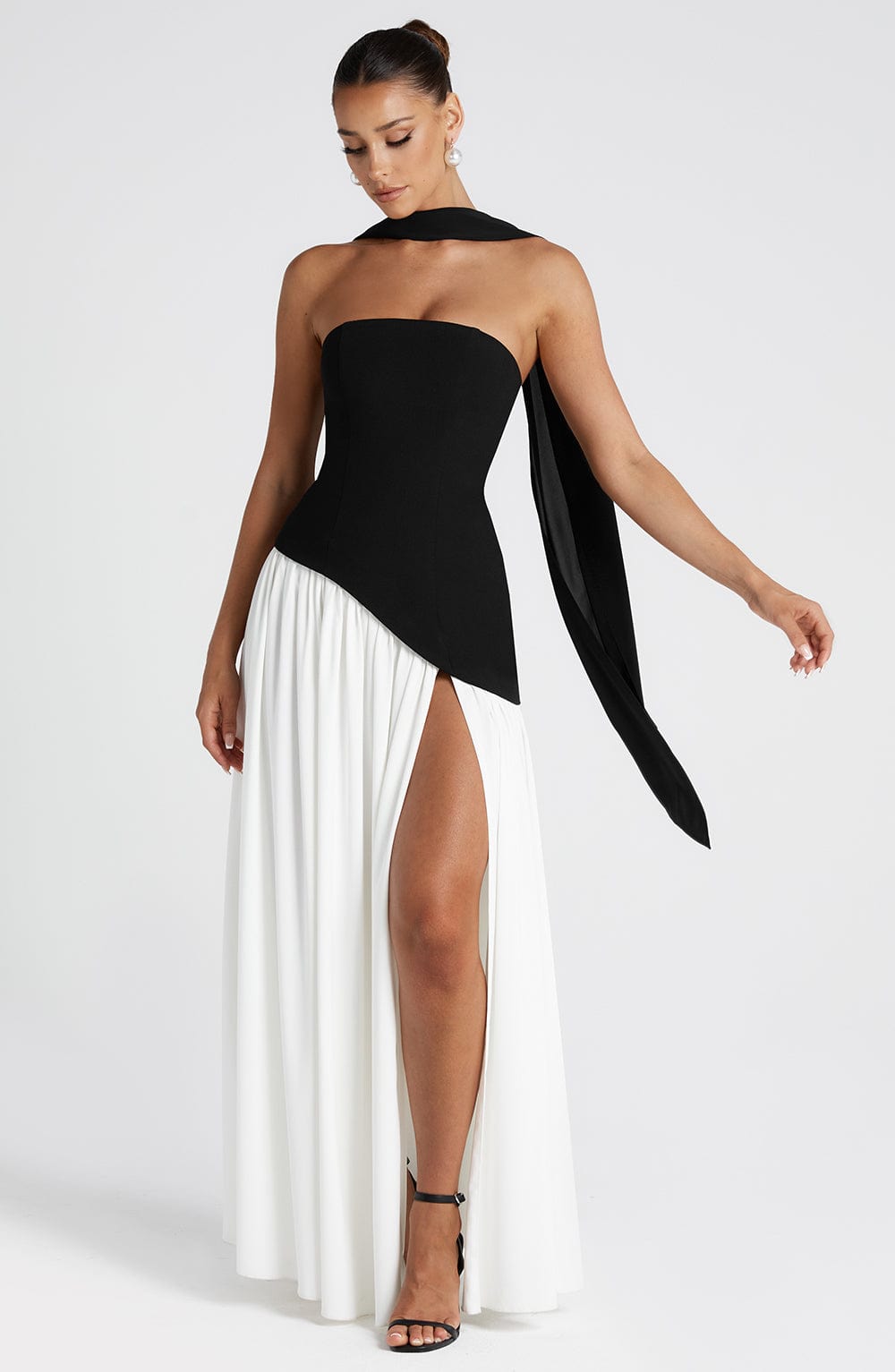 Nerina™ Flowing Maxi Dress