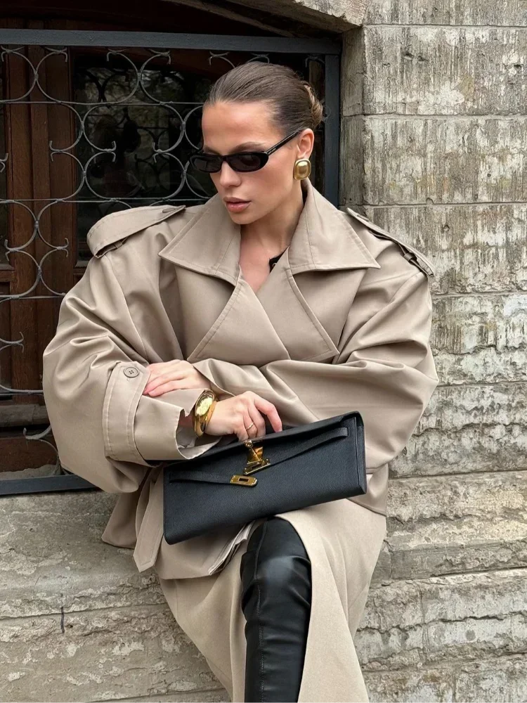 Zirvion™ Windbreaker Chic Coat