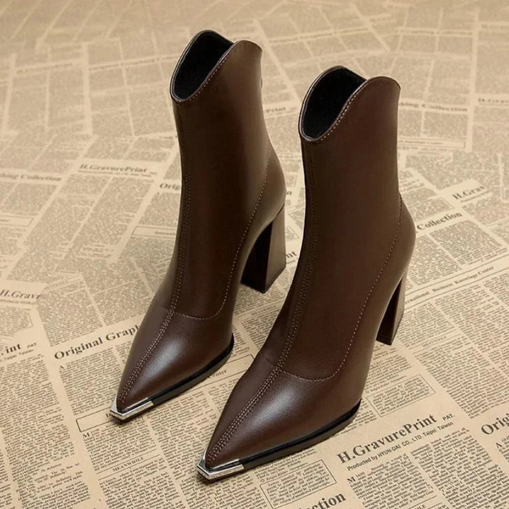 Havric™ Pointed Boots
