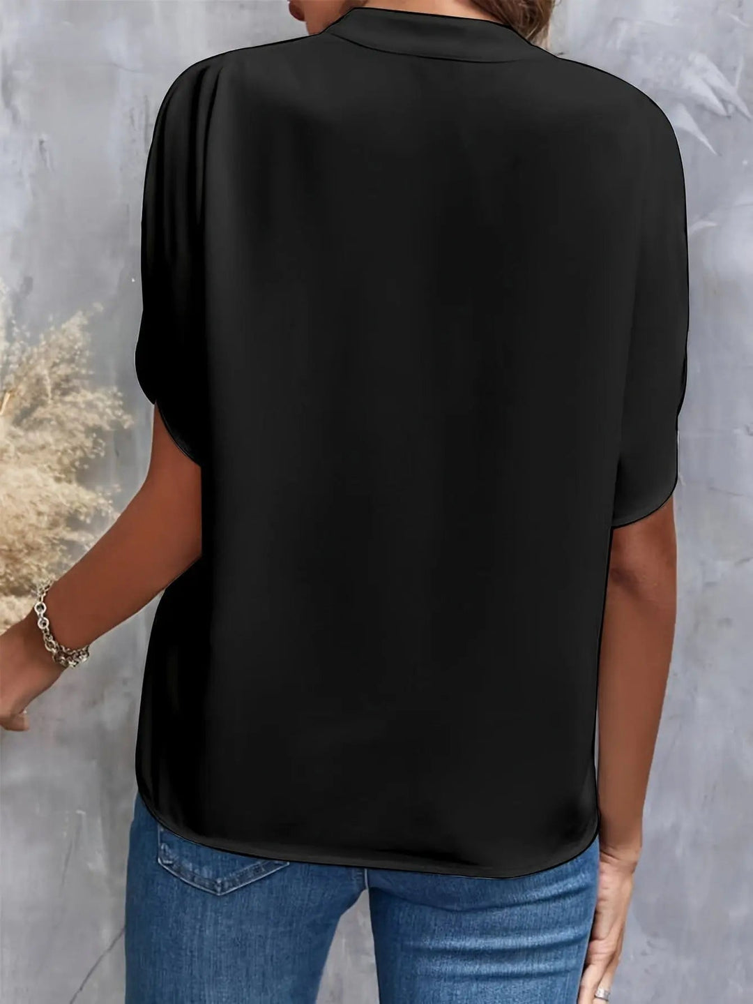 Tessa™ classic women's blouse